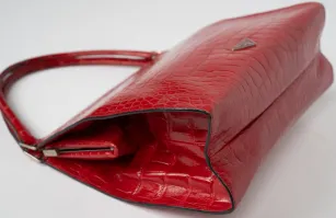 EVERYDAY BAGS Preowned Stampata Cocco 25 cm Red Shiny Crocodile Embossed 8 ~item/2024/10/2/lux09646_1536x999