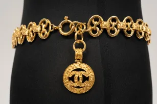 BELT Preowned Chanel Vintage CC Coin Medallion Belt 5 ~item/2024/10/5/dsc07332_2