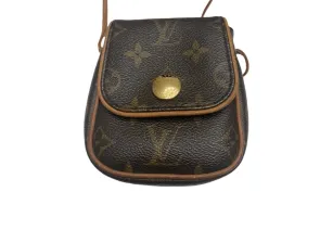 EVERYDAY BAGS Preowned Century Monogram Pochette Cancun Crossbody Bag 2 ~item/2024/10/5/img_2169